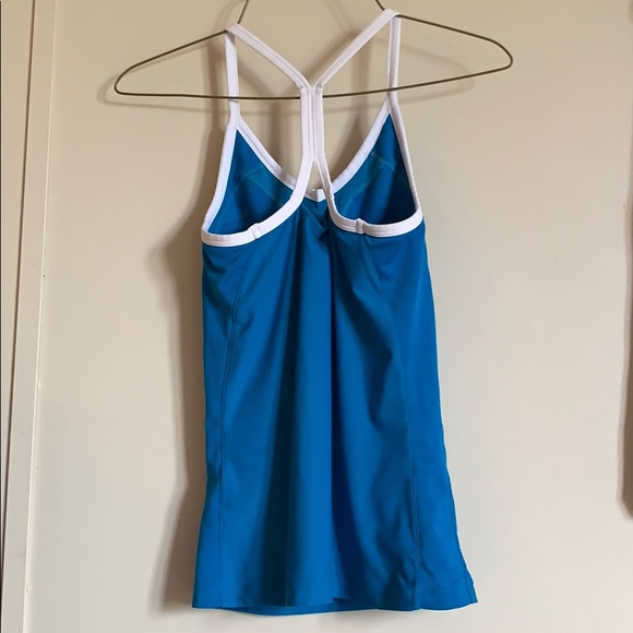 Nike Razorback tank - Picture 2 of 2